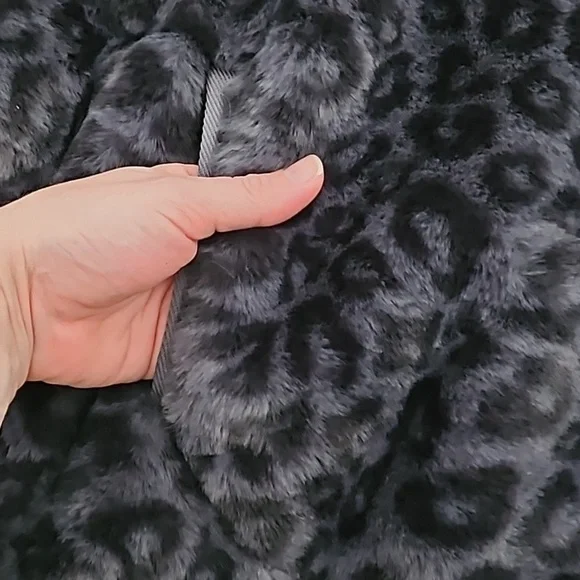 Abercrombie & Fitch Sherpa Pullover size xs - Picture 2 of 7